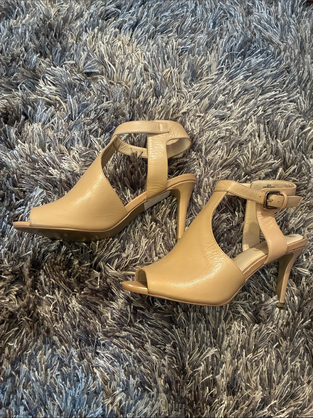 Nine West Peep Toe Nude Booties 6.5